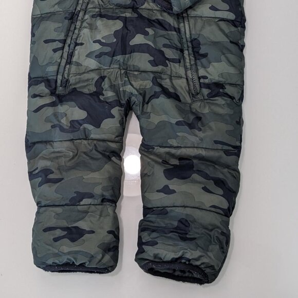 GAP - Camo snowsuit for 12-18 months - Picture 2 of 4